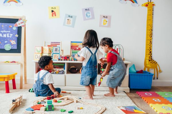 Des formations pour les structures accueillant les jeunes enfants Des formations pour les structures accueillant les jeunes enfants